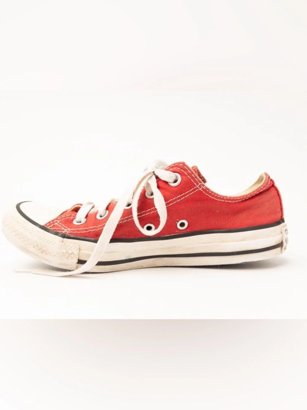 Converse Red Canvas Low-Top Sneakers - All Star
